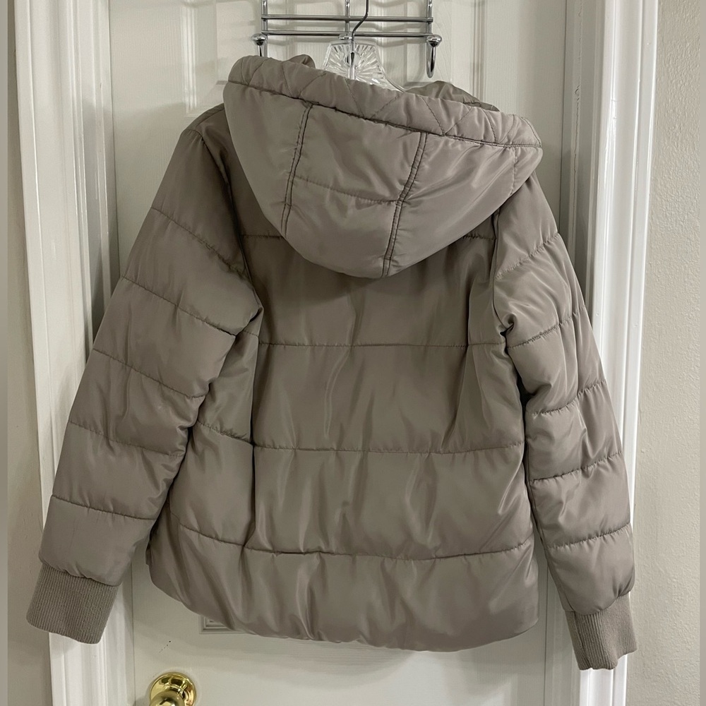 U.S. Polo Assn. Hooded Puffer Jacket Size Medium - Picture 6 of 11